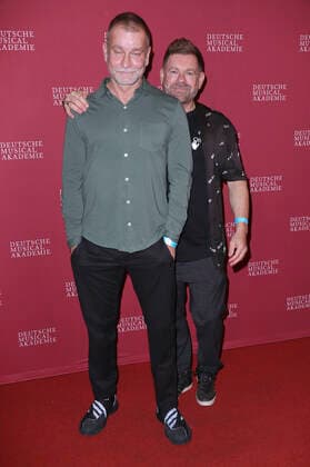Ulf Leo Sommer and Peter Plate at the award ceremony of the German Musical Theatre Prize 2020 21 at Schmidts Tivoli Hamburg, 04 10 2021 Foto:xgbrcix xFuturexImage