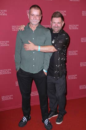 Ulf Leo Sommer and Peter Plate at the award ceremony of the German Musical Theatre Prize 2020 21 at Schmidts Tivoli Hamburg, 04 10 2021 Foto:xgbrcix xFuturexImage
