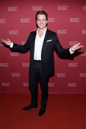 Alexander Klawsat the award ceremony of the German Musical Theatre Prize 2020 21 at Schmidts Tivoli Hamburg, 04 10 2021 Foto:xH.xHartmannx xFuturexImage