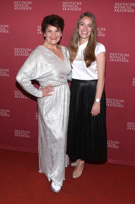 Gayle Tufts and Tessa Aust at the German Musical Theatre Awards 2020 21 at Schmidts Tivoli Hamburg, 04 10 2021. Foto:xH.xHartmannx xFuturexImage