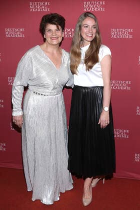Gayle Tufts and Tessa Aust at the German Musical Theatre Awards 2020 21 at Schmidts Tivoli Hamburg, 04 10 2021. Foto:xH.xHartmannx xFuturexImage
