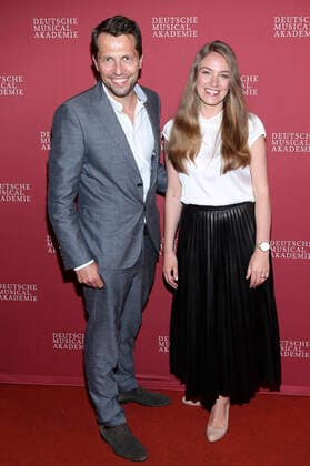 Hannes Vater and Tessa Aust at the award ceremony of the German Musical Theatre Prize 2020 21 at Schmidts Tivoli Hamburg, 04 10 2021 Foto:xH.xHartmannx xFuturexImage