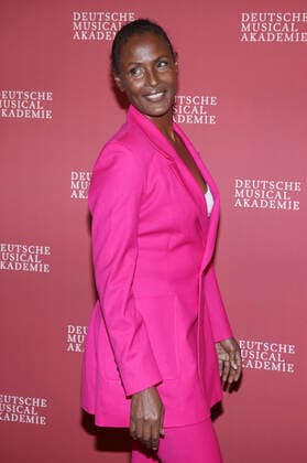 Waris Dirie at the award ceremony of the German Musical Theatre Prize 2020 21 at Schmidts Tivoli Hamburg, 04 10 2021 Foto:xH.xHartmannx xFuturexImage
