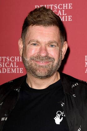 Peter Plate arriving at the German Musical Theatre Award ceremony on 4 10 2021 in Hamburg The German Musical Theatre Award 2021 in Hamburg