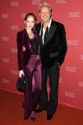 Uwe Fahrenkrog Petersen and his wife Christin Fahrenkrog Petersen arriving at the German Musical Theatre Award ceremony on 4 10 2021 in Hamburg The German Musical Theatre Award 2021 in Hamburg