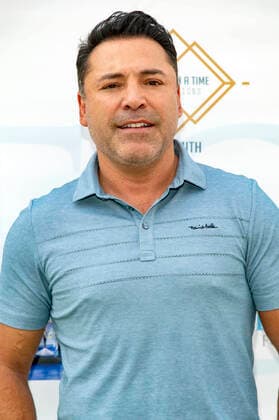 Oscar De La Hoya at the 14 George Lopez Celebrity Golf Classic tournament at Lakeside Country Club Toluca Lake, 04 10 2021. Foto:xE.xPowersx xFuturexImage