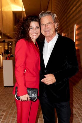 Bold Woman Award 2021 Florian Langenscheidt with girlfriend Andrea Bury at the reception before the Veuve Clicquot Bold Woman Award ceremony at the French Embassy in Berlin. Copyright: xEventpressxGolejewskix