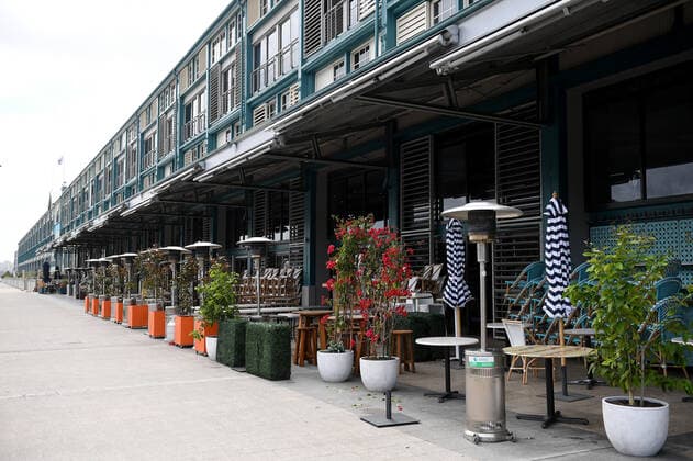 NSW CORONAVIRUS COVID19, Empty outdoor dining areas are seen at Woolloomooloo wharf in Sydney, Friday, October 8, 2021. NSW is just days from enjoying new freedoms and Premier Dominic Perrottet says some parts of the roadmap will be expedited, including changes to mask rules. ( NO ARCHIVING, EDITORIAL USE ONLY, NO USE IN BOOKS WITHOUT CONSENT SYDNEY NSW AUSTRALIA  Copyright: xDANxHIMBRECHTSx 20211008001584098689