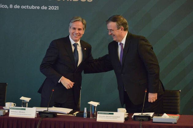 News Themen der Woche KW40 News Bilder des Tages US Secretary of State Antony Blinken Visit To Mexico MEXICO CITY, MEXICO - OCTOBER 8, 2021: Secretary of State of the United States Antony Blinken, meets with the Mexico™s Foreign Affairs Minister Marcelo Ebrard during High Level Dialogue on Security Mexico-USA to discuss security and health issues at the Ministry of Foreign Affairs. On October 8, 2021 in Mexico City, Mexico. (Photo by Carlos Tischler Eyepix Group). Copyright: xCarlosxTischlerx xEyepixxGroupx EYEPIXGROUP_CT_08102021_16678