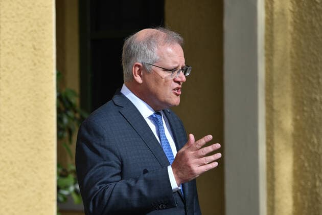 SCOTT MORRISON LEAVES QUARANTINE, Prime Minister Scott Morrison leaves The Lodge after 14 days quarantine in Canberra, Monday, October 11, 2021. ( NO ARCHIVING, EDITORIAL USE ONLY, NO USE IN BOOKS WITHOUT CONSENT CANBERRA ACT AUSTRALIA  Copyright: xMICKxTSIKASx 20211011001584923685