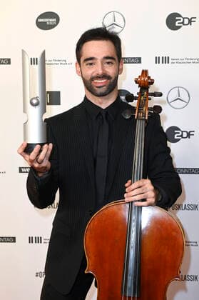 Pablo Ferrandez at the award ceremony of the Opus Klassik 2021 at the Konzerthaus am Gendarmenmarkt Berlin, 10 10 2021 Foto:xF.xKernx xFuturexImage