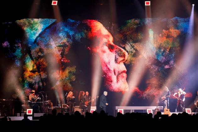 Roland Kaiser at a concert as part of his Alles oder Dich Tour at the Lanxess Arena Cologne, 10 10 2021 Foto:xC.xHardtx xFuturexImage