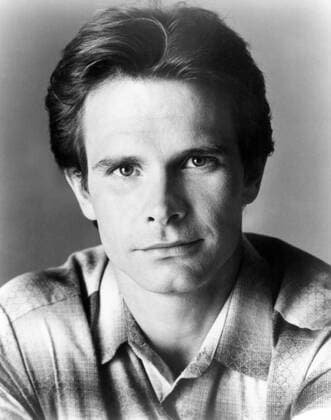 NEWHART, Peter Scolari, (Season 8, premiered Sep. 18, 1989), 1982-1990. photo: ?CBS Courtesy Everett Collection Ref:TBDNEWH CB045 PUBLICATIONXNOTxINxCANxCHNxFRAxITAxJPNxNORxPOLxRUSxESPxUKxUSA Copyright: xx TBDNEWH CB045