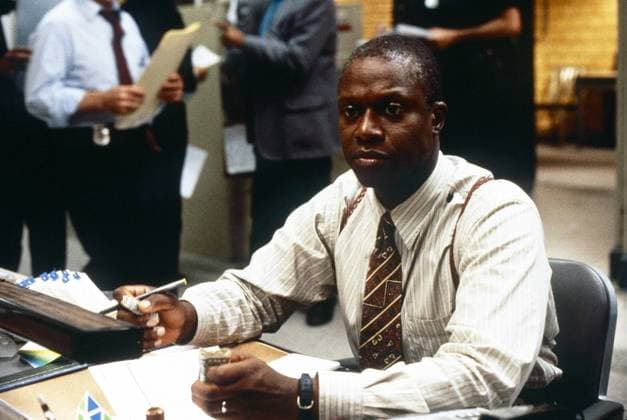 HOMICIDE: LIFE ON THE STREET, Andre Braugher, 1993-1999. ph: Eric Liebowitz ?NBC Courtesy Everett Collection Ref:TSDHOLI NB027 PUBLICATIONXNOTxINxCANxCHNxFRAxITAxJPNxNORxPOLxRUSxESPxUKxUSA Copyright: xx TSDHOLI NB027