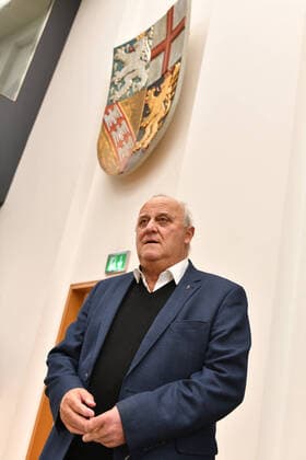 The Saarland Parliament in Saarbrücken meets on Wednesday 13 10 2021 for the first time again for a plenary session in the state parliament building Previously, it had moved to the Saarland Hall because of the Corona Pandemic Here Interior Minister Klaus Bouillon bub
