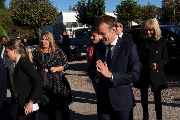 Emmanuel Macron - President de la Republique Francaise et sa femme Brigitte MAcron FOOTBALL : Match de Gala du Varietes Club de France - 14 10 2021 JBAutissier Panoramic 