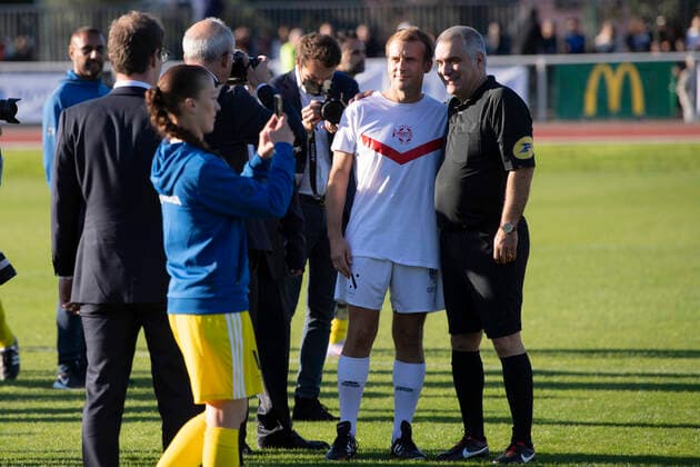 Emmanuel Macron - President de la Republique Francaise FOOTBALL : Match de Gala du Varietes Club de France - 14 10 2021 JBAutissier Panoramic 