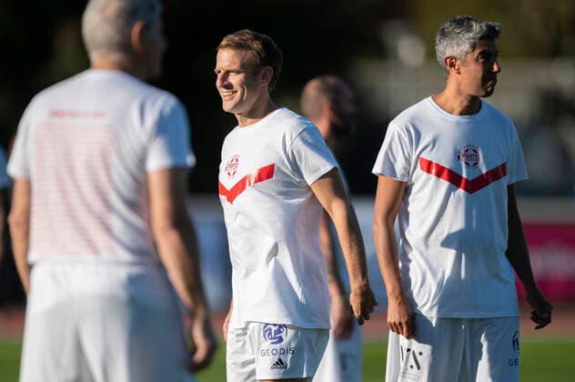 Emmanuel Macron - President de la Republique Francaise Smail Bouabdallah FOOTBALL : Match de Gala du Varietes Club de France - 14 10 2021 JBAutissier Panoramic 