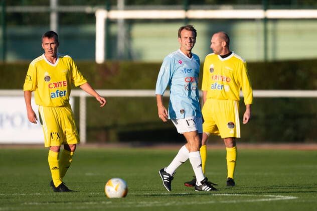 Emmanuel Macron - President de la Republique Francaise FOOTBALL : Match de Gala du Varietes Club de France - 14 10 2021 JBAutissier Panoramic 