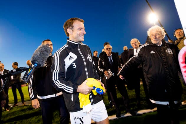 Emmanuel Macron - President de la Republique Francaise Jacques Vendroux - Manager General du Varites Club de France FOOTBALL : Match de Gala du Varietes Club de France - 14 10 2021 JBAutissier Panoramic 