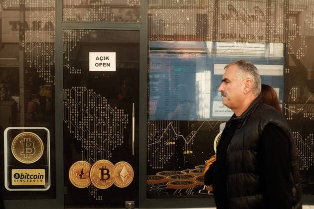 Bitcoin Offices In Istanbul Bitcoin offices in Istanbul, Turkey seen on October 14, 2021. Bitcoin gained value and reached the level of $ 58,000 and close to the all-time high of $64.863,00. Istanbul Turkey coskun-notitle211014_np0M8  Copyright: xUmitxTurhanxCoskunx
