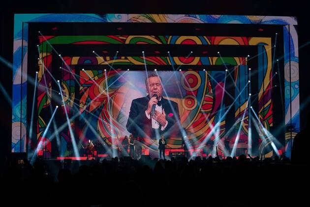 Roland Kaiser on tour for his Alles oder Dich album Roland Kaiser at his concert during his Alles oder Dich tour in Mannheim Mannheim SAP Arena Baden Württemberg