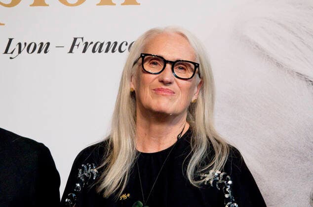 Jane Campion sur le photocall de la soirÃ e de remise du prix Lumiere dans le cadre du Festival Lumiere, le 15 octobre 2021 Ã Lyon, France. CELEBRITES : Soiree Prix Lumiere 2021 - Festival Lumiere - Lyon - 15 10 2021 SandrineThesillat Panoramic 