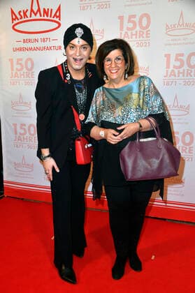 Julian F M Stoeckel and Judith Stückler at the presentation of the Askania Award 2021 and the 150 years Askania anniversary celebration at the Capital Club Berlin, 15 10 2021 Foto:xN.xKubelkax xFuturexImage