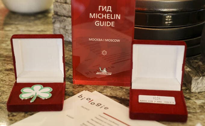 MOSCOW REGION, RUSSIA - OCTOBER 16, 2021: A set of trophies coming with a Michelin star on display at the Biologie gastro bistro in the village of Ilyinskoye, Krasnogorsk Municipality, west of Moscow. Vladimir Gerdo TASS  TS11460B