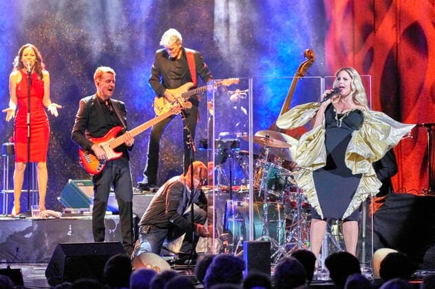 Barbara Schöneberger live at a concert of her Alles Gute und so weiter tour at the Hannover Congress Centrum Hannover, 16 ,10 2021 Foto:xU.xStammx xFuturexImage