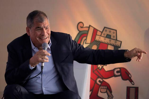 Rafael Correa Delgado, Former President Of Ecuador, Present At The International Book Fair In Mexico City Rafael Correa Delgado, former president of Ecuador (2007-2017), during his participation in the International Book Fair Zocalo Mexico City, as part of the Forum Perspectives of integration of the American continent. Mexico City Mexico vieyra-notitle211016_npwu4  Copyright: xGerardoxVieyrax