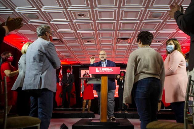 October 17, 2021, Toronto, on, Canada: Ontario Liberal Party Leader Steven Del Duca receives applause after delivering remarks at the party s AGM in Toronto, Sunday, Oct. 17, 2021. Toronto Canada  - ZUMAc35_ 20211017_zaf_c35_039 Copyright: xChrisxYoungx
