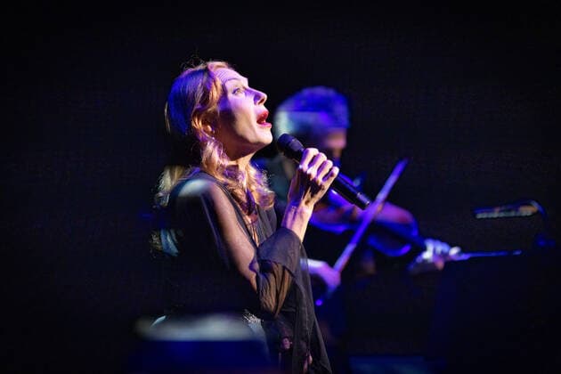 DEU, Germany, North Rhine-Westphalia, Münster, 17 10 2021 Theatre Münster Ute Lemper, concert Songs for Eternity Songs for Eternity