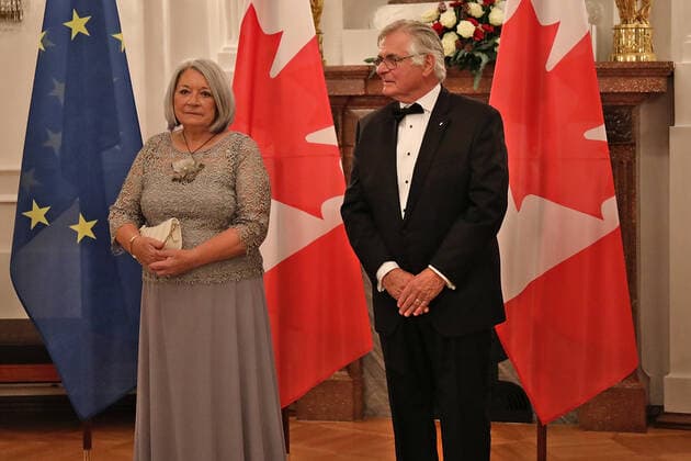 State Visit of the Governor General of Canada in Berlin State Visit of Mary May Simon, Governor General of Canada, and Whit Fraser in Berlin State Banquet at Bellevue Palace Defilee Berlin Berlin GER