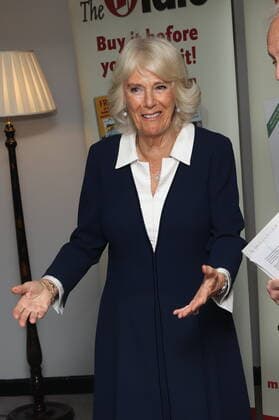 Herzogin Camilla bei Oldie of the Year Award in London . 19 10 2021. London, United Kingdom. Camilla, Duchess of Cornwall, arriving at The Oldie of the Year Awards in London.  xStephenxLockx xi-Imagesx IIM-22695-0003