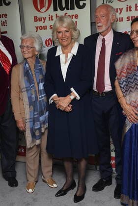 Herzogin Camilla bei Oldie of the Year Award in London . 19 10 2021. London, United Kingdom. Camilla, Duchess of Cornwall, arriving at The Oldie of the Year Awards in London.  xStephenxLockx xi-Imagesx IIM-22695-0006