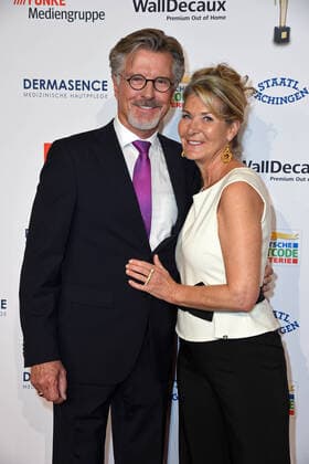 Nick Wilder with wife Christine Mayn at the Golden Bild der Frau awards at Stage Theater Neue Flora in Hamburg on 20 10 2021.