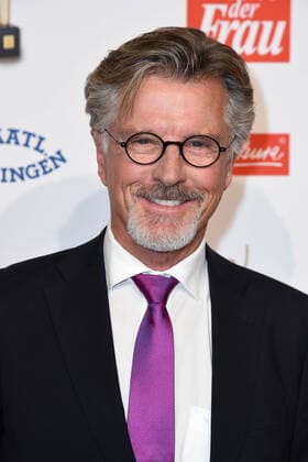 Nick Wilder at the Golden Picture of the Woman Awards at Stage Theater Neue Flora in Hamburg on 20 10 2021.