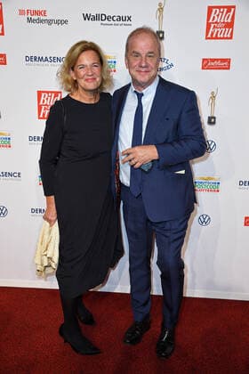 Hubertus Meyer Burckhardt with his wife Dorothee Meyer Burckhardt at the award ceremony of the Golden Picture of a Woman at the Stage Theater Neue Flora in Hamburg on 20 10 2021