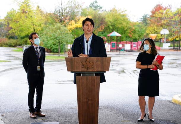 October 21, 2021, Ottawa, on, Canada: Prime Minister Justin Trudeau speaks during a press conference as he visits the Children s Hospital of Eastern (CHEO) Ontario in Ottawa on Thursday, Oct. 21, 2021. He s joined by Alex Munter, President and Chief Executive Officer of the CHEO, and Minister of Finance and Deputy Prime Minister Chrystia Freeland. Ottawa Canada  - ZUMAc35_ 20211021_zaf_c35_024 Copyright: xSeanxKilpatrickx