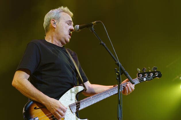 October 22, 2021, Madrid, Spain: Singer David Summers of the music band Hombres G performs live on stage at Wizink Center of Madrid. Madrid Spain - ZUMAs197 20211022_zaa_s197_119 Copyright: xAtilanoxGarciax
