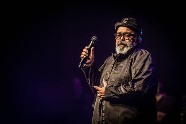 Jorge Aragao Konzert in Sao Paulo SÃO PAULO, SP - 22.10.2021: SHOW JORGE ARAGÃO - Musician Jorge Aragão performs in São Paulo with classics from his entire career. The samba dancer, singer, composer and one of the founders of the Fundo de Quintal Group took the stage at Tom Brasil, this Friday, October 22nd. x2133503x  VanxCampos