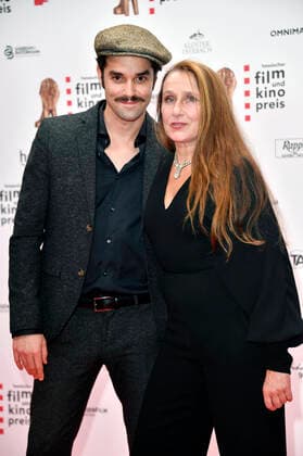 Max Befort and Barbara Philipp at the 32 Hessian Film and Cinema Awards at the Capitol Theater Offenbach, 22 10 2021 Foto:xN.xKubelkax xFuturexImage