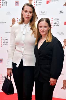 Katharina Zorn and Jasna Fritzi Bauer at the 32 Hessian Film and Cinema Awards at the Capitol Theater Offenbach, 22 10 2021 Foto:xN.xKubelkax xFuturexImage