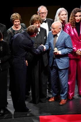 The award winners and laudators at the 32 Hessian Film and Cinema Award ceremony at the Capitol Theater Offenbach, 22 10 2021 Foto:xN.xKubelkax xFuturexImage