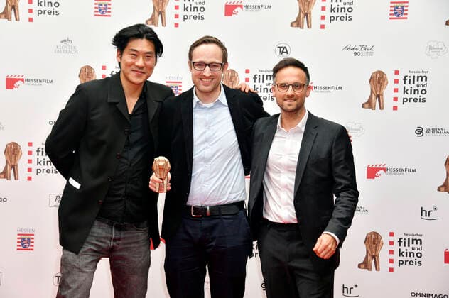 Zuniel Kim, Christian Wittmoser and Jörn Möllenkamp at the 32 Hessian Film and Cinema Award ceremony at the Capitol Theater Offenbach, 22 10 2021 Foto:xN.xKubelkax xFuturexImage