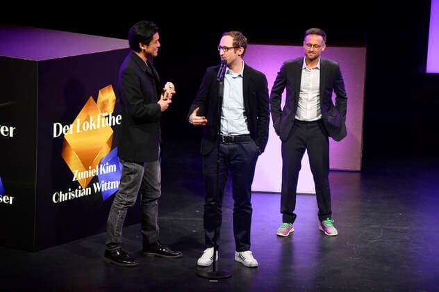 Zuniel Kim, Christian Wittmoser and Jörn Möllenkamp at the 32 Hessian Film and Cinema Award ceremony at the Capitol Theater Offenbach, 22 10 2021 Foto:xN.xKubelkax xFuturexImage