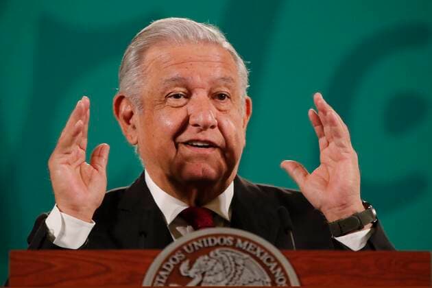 The president of Mexico, Andres Manuel Lopez Obrador, participates in a morning press conference today at the National Palace in Mexico City, Mexico, 26 October 2021. Lopez Obrador accused the Supreme Court of Justice of the Nation (SCJN) on Tuesday of protecting corruption and the minority. Lopez Obrador accuses the Supreme Court of protecting corruption and the minority !ACHTUNG: NUR REDAKTIONELLE NUTZUNG!  Copyright: xJosexMendezx MEX5101 20211026-a55a96c69ff29fc3cf2acefb2a4666307b412f29