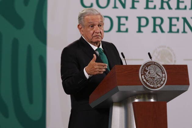 Lopez Obrador Morning News Conference MEXICO CITY, MEXICO - OCTOBER 27, 2021: Mexican President Andres Manuel Lopez Obrador, responses questions from media during his daily news conference at National Palace on October 27, 2021 in Mexico City, Mexico. (Photo by Ismael Rosas Eyepix Group) Copyright: xIsmaelxRosasx EYEPIXGROUP_IR_27102021_17746