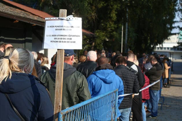 PXL_Vaccinations People are waiting in the line for vaccinations against the coronavirus disease (COVID-19) at Zagreb Fair, in Zagreb, Croatia, on October 28, 2021. MatijaxHabljak PIXSELL